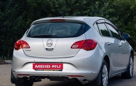 Opel Astra J, 2013 год, 1 000 000 рублей, 2 фотография