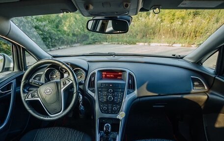 Opel Astra J, 2013 год, 1 000 000 рублей, 16 фотография