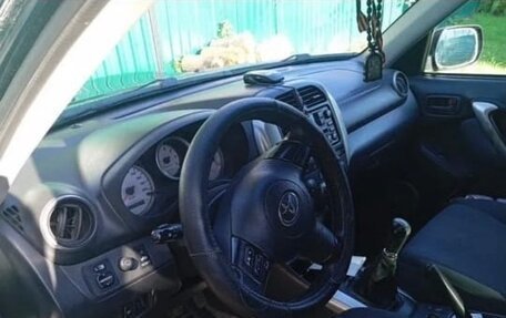 Toyota RAV4, 2004 год, 720 000 рублей, 5 фотография