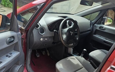 Mitsubishi Colt VI рестайлинг, 2005 год, 290 000 рублей, 8 фотография
