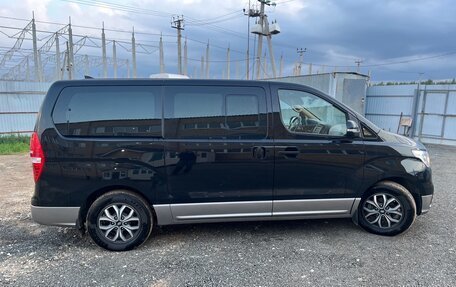 Hyundai H-1 II рестайлинг, 2019 год, 3 100 000 рублей, 10 фотография