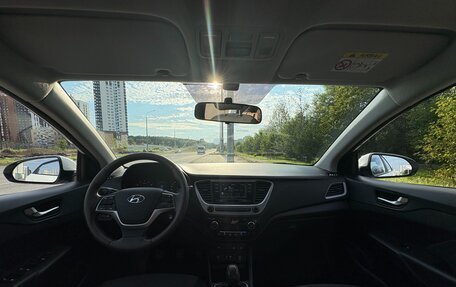 Hyundai Solaris II рестайлинг, 2017 год, 1 250 000 рублей, 6 фотография