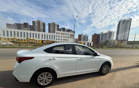 Hyundai Solaris II рестайлинг, 2017 год, 1 250 000 рублей, 4 фотография