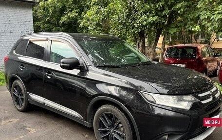 Mitsubishi Outlander III рестайлинг 3, 2015 год, 1 450 000 рублей, 3 фотография