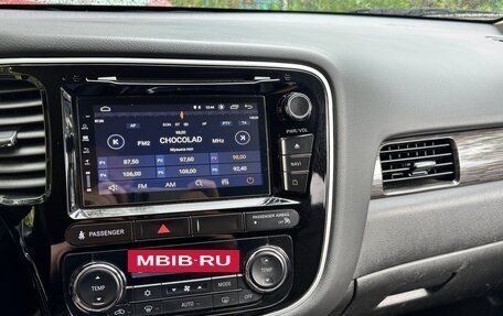 Mitsubishi Outlander III рестайлинг 3, 2015 год, 1 450 000 рублей, 11 фотография