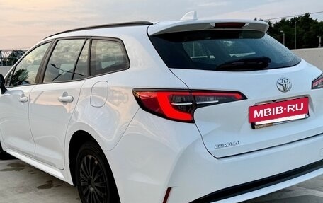 Toyota Corolla, 2022 год, 1 700 000 рублей, 5 фотография