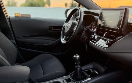 Toyota Corolla, 2022 год, 1 700 000 рублей, 10 фотография
