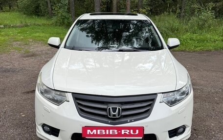 Honda Accord VIII рестайлинг, 2011 год, 1 700 000 рублей, 2 фотография