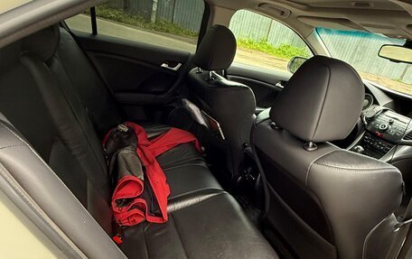 Honda Accord VIII рестайлинг, 2011 год, 1 700 000 рублей, 9 фотография