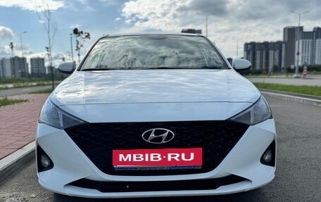 Hyundai Solaris II рестайлинг, 2020 год, 1 400 000 рублей, 5 фотография