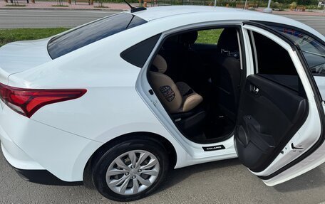Hyundai Solaris II рестайлинг, 2020 год, 1 400 000 рублей, 10 фотография