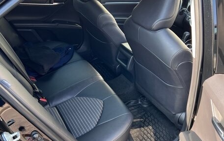Toyota Camry, 2019 год, 2 550 000 рублей, 14 фотография