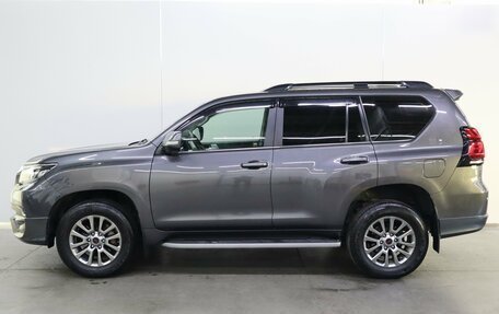 Toyota Land Cruiser Prado 150 рестайлинг 2, 2019 год, 3 970 000 рублей, 6 фотография