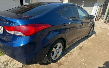Hyundai Elantra V, 2012 год, 910 000 рублей, 5 фотография
