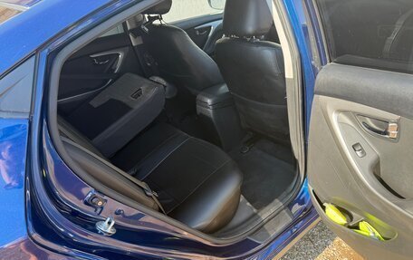 Hyundai Elantra V, 2012 год, 910 000 рублей, 11 фотография