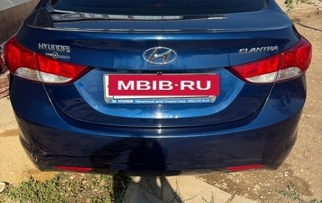 Hyundai Elantra V, 2012 год, 910 000 рублей, 6 фотография