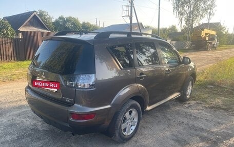 Mitsubishi Outlander III рестайлинг 3, 2010 год, 1 350 000 рублей, 3 фотография