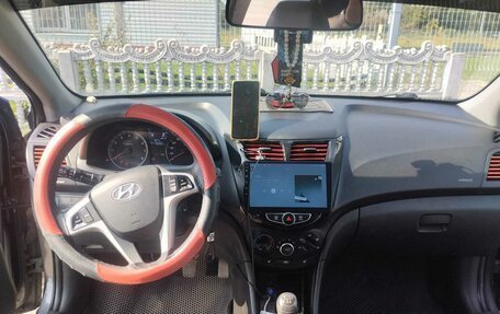 Hyundai Solaris II рестайлинг, 2013 год, 750 000 рублей, 7 фотография