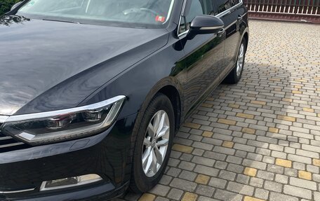 Volkswagen Passat B8 рестайлинг, 2018 год, 1 790 000 рублей, 2 фотография