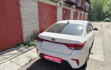 KIA Rio IV, 2019 год, 1 000 000 рублей, 3 фотография