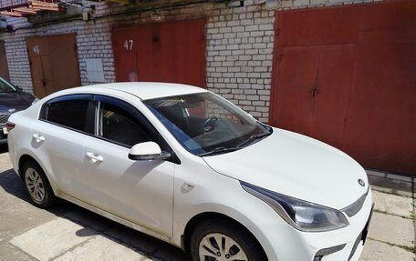 KIA Rio IV, 2019 год, 1 000 000 рублей, 13 фотография
