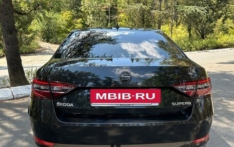 Skoda Superb III рестайлинг, 2018 год, 2 400 000 рублей, 4 фотография