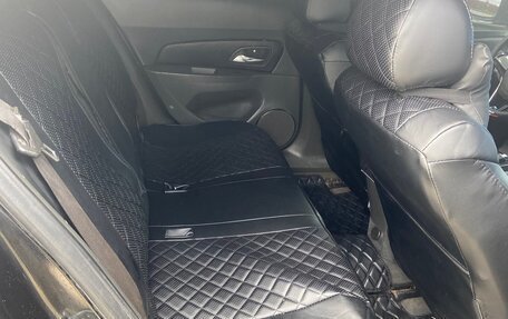 Chevrolet Cruze II, 2010 год, 500 000 рублей, 6 фотография