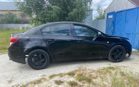 Chevrolet Cruze II, 2010 год, 500 000 рублей, 2 фотография