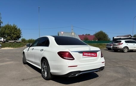 Mercedes-Benz E-Класс, 2020 год, 3 450 000 рублей, 2 фотография