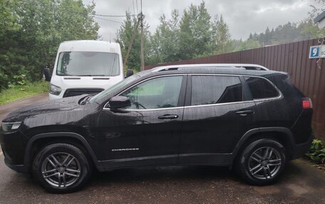 Jeep Cherokee, 2018 год, 1 600 000 рублей, 2 фотография