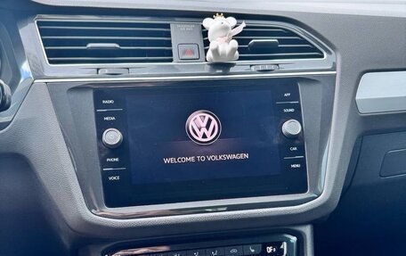Volkswagen Tiguan II, 2018 год, 2 300 000 рублей, 8 фотография