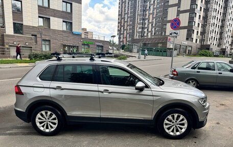 Volkswagen Tiguan II, 2018 год, 2 300 000 рублей, 4 фотография