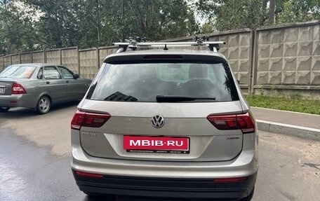 Volkswagen Tiguan II, 2018 год, 2 300 000 рублей, 6 фотография