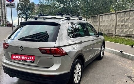 Volkswagen Tiguan II, 2018 год, 2 300 000 рублей, 5 фотография