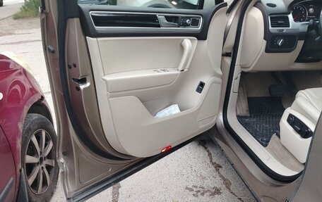 Volkswagen Touareg III, 2015 год, 2 400 000 рублей, 5 фотография
