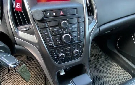 Opel Astra J, 2012 год, 800 000 рублей, 9 фотография