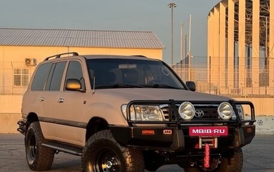 Toyota Land Cruiser 100 рестайлинг 2, 2004 год, 5 500 000 рублей, 1 фотография