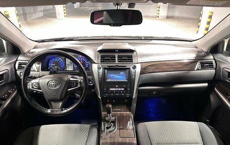 Toyota Camry, 2015 год, 1 790 000 рублей, 13 фотография