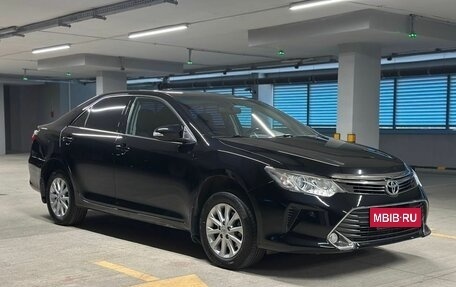 Toyota Camry, 2015 год, 1 790 000 рублей, 6 фотография
