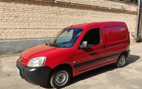 Peugeot Partner II рестайлинг 2, 2010 год, 490 000 рублей, 2 фотография