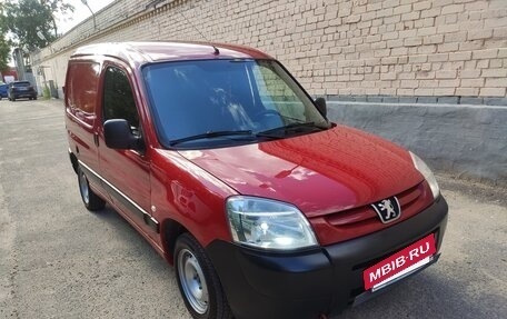 Peugeot Partner II рестайлинг 2, 2010 год, 490 000 рублей, 15 фотография