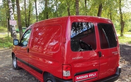 Peugeot Partner II рестайлинг 2, 2010 год, 490 000 рублей, 16 фотография