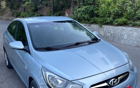 Hyundai Solaris II рестайлинг, 2011 год, 850 000 рублей, 6 фотография