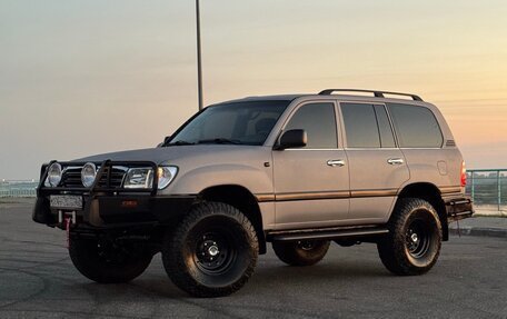 Toyota Land Cruiser 100 рестайлинг 2, 2004 год, 5 500 000 рублей, 6 фотография