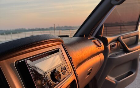 Toyota Land Cruiser 100 рестайлинг 2, 2004 год, 5 500 000 рублей, 16 фотография
