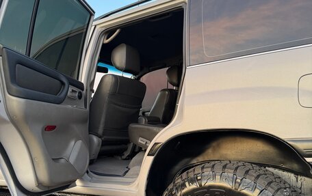 Toyota Land Cruiser 100 рестайлинг 2, 2004 год, 5 500 000 рублей, 20 фотография