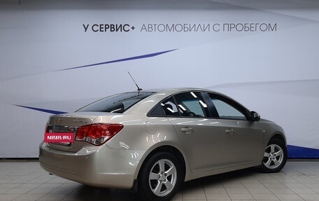 Chevrolet Cruze II, 2010 год, 720 000 рублей, 3 фотография