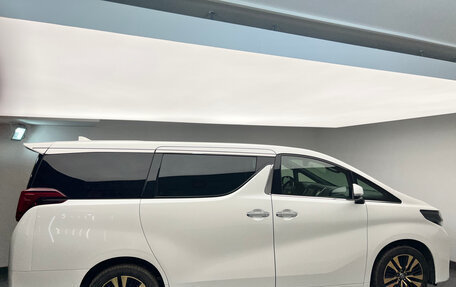 Toyota Alphard III, 2019 год, 3 800 000 рублей, 5 фотография