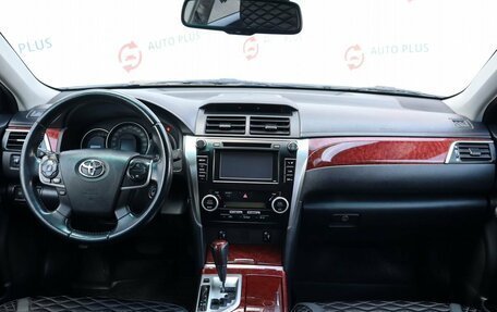 Toyota Camry, 2013 год, 1 600 000 рублей, 8 фотография