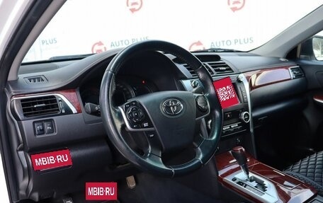 Toyota Camry, 2013 год, 1 600 000 рублей, 7 фотография